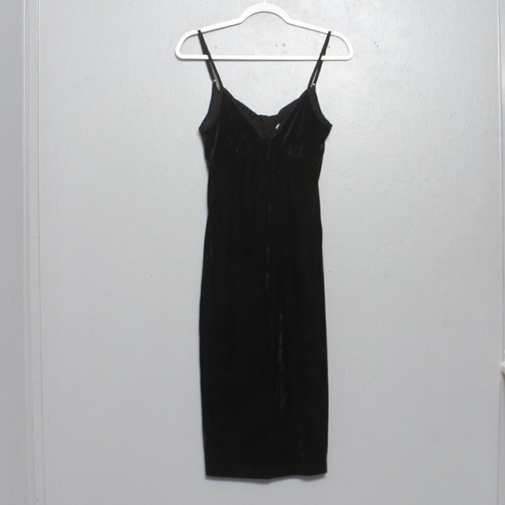 Band of the Free NWT black velvet tie back date night little black midi dress